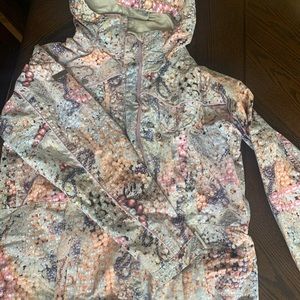 686 Smarty Loot Snowboard/Ski Jacket, Pearl print, size LARGE